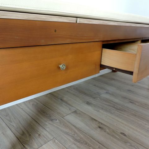 Pat consultaţie din lemn S PRO 003